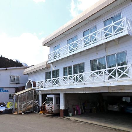 Annex Kashiwaya Hotel Юзава Екстериор снимка