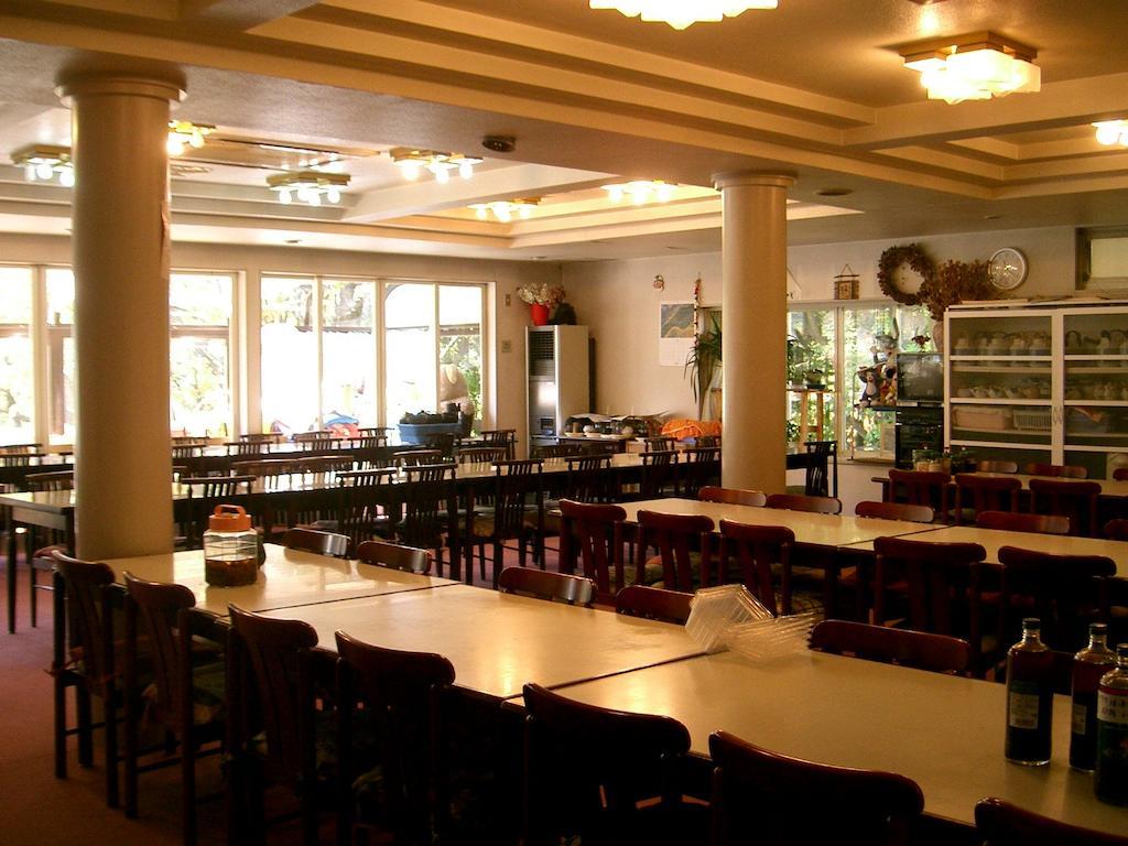 Annex Kashiwaya Hotel Юзава Екстериор снимка