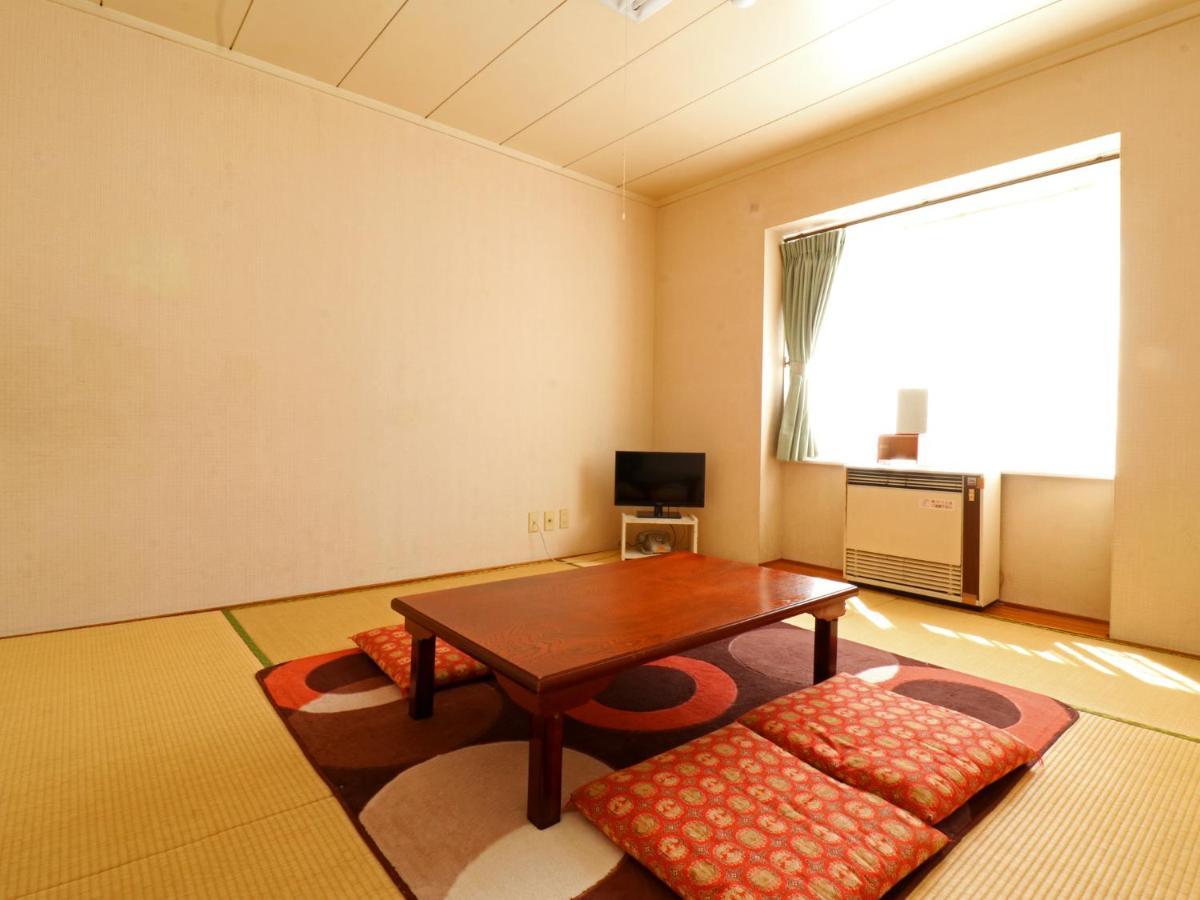 Annex Kashiwaya Hotel Юзава Екстериор снимка